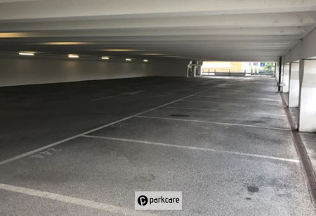 Les places de parking couvertes d'Airport Shuttle Parking Zurich