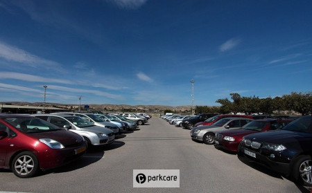 Vista del aparcamiento exterior Eco Parking Alicante