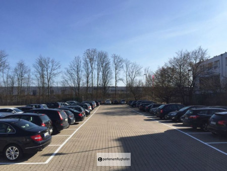 Easy Airport Parking Dortmund Parkende Autos