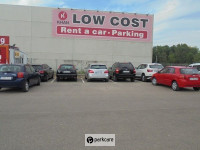 Aparcamiento exterior Khan Low Cost Parking