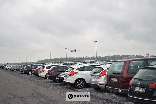 Extérieur de Parking P3 Aeroport Charleroi