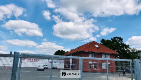 Parkservice Bremen Valet met stevige omheining van staal