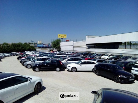 Parking exterior Aeropark Madrid