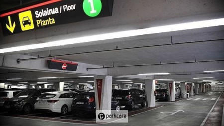 Place de parking intérieure au Parking Aéroport Bilbao P1