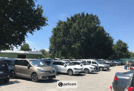 Le parking extérieur de Beep Valet Bordeaux est vaste