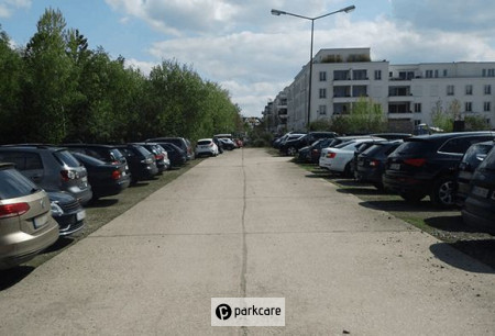 Primus Parken Düsseldorf Buitenaanzicht parkeerplaatsen