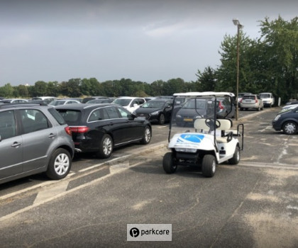 Golfkarretje Airport Valet Parking Shuttle Service Düsseldorf