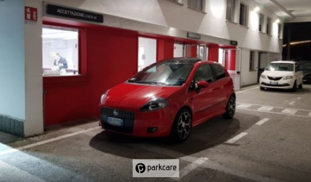 Varco di accettazione di Fast Parking Torino