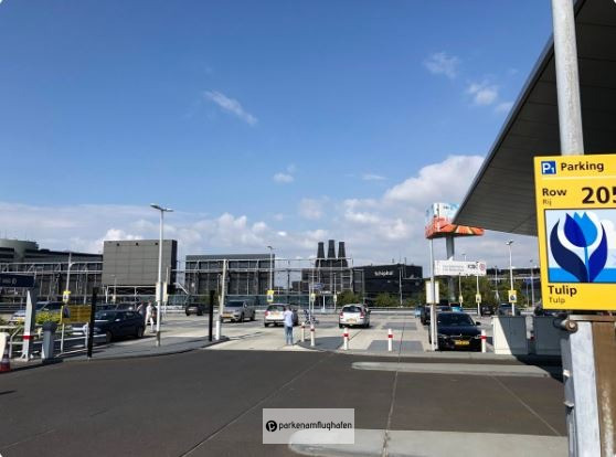 Übersicht Parkfläche Parken Flughafen Amsterdam P1