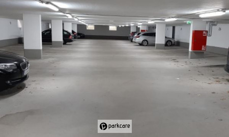 Places de stationnement du parking couvert de Queen Park Valet DUS