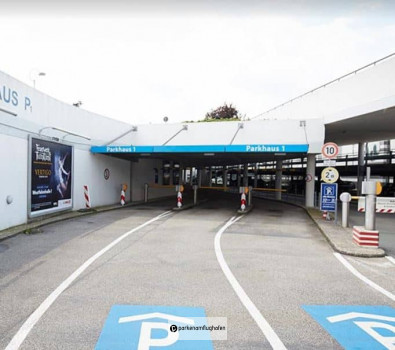 Parken Flughafen Dortmund P1 Schranken zu Parkhaus P1