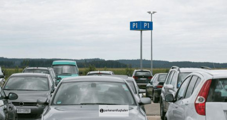 Parken Flughafen Memmingen P1 Parkfläche