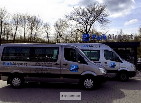 ParkAirport Düsseldorf Shuttle bus Seitenansicht