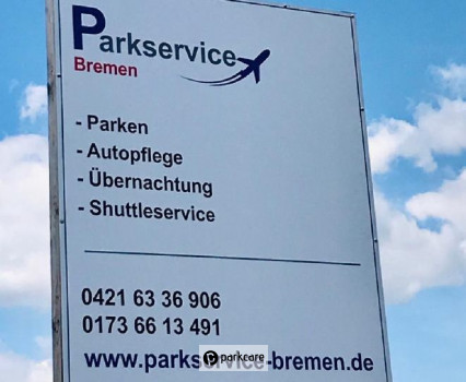 Bord bij ingang van Parkservice Bremen met contactgegevens en faciliteiten